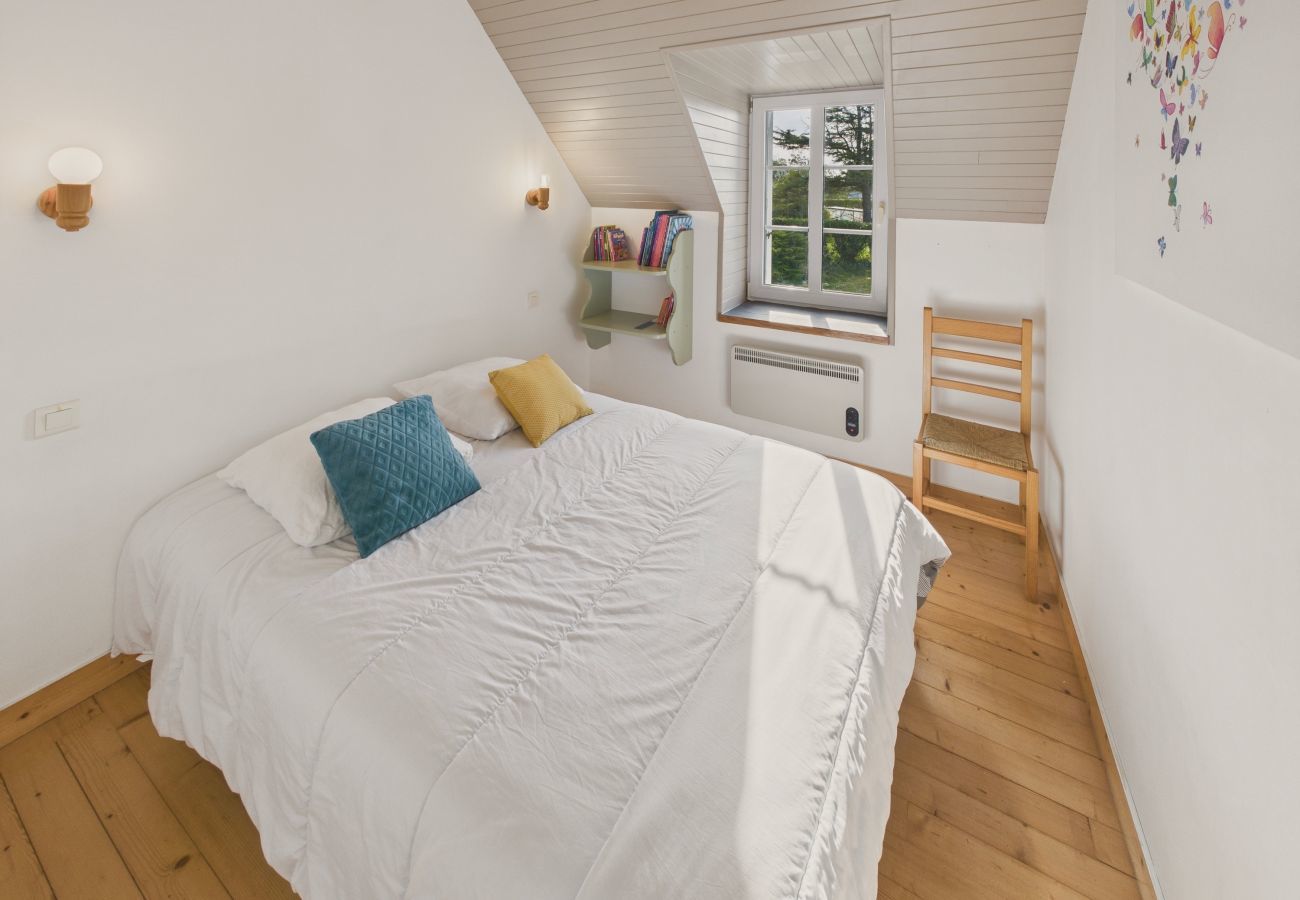 Maison à Saint-Jean-Trolimon - Agréable maison avec grand jardin pour 4
