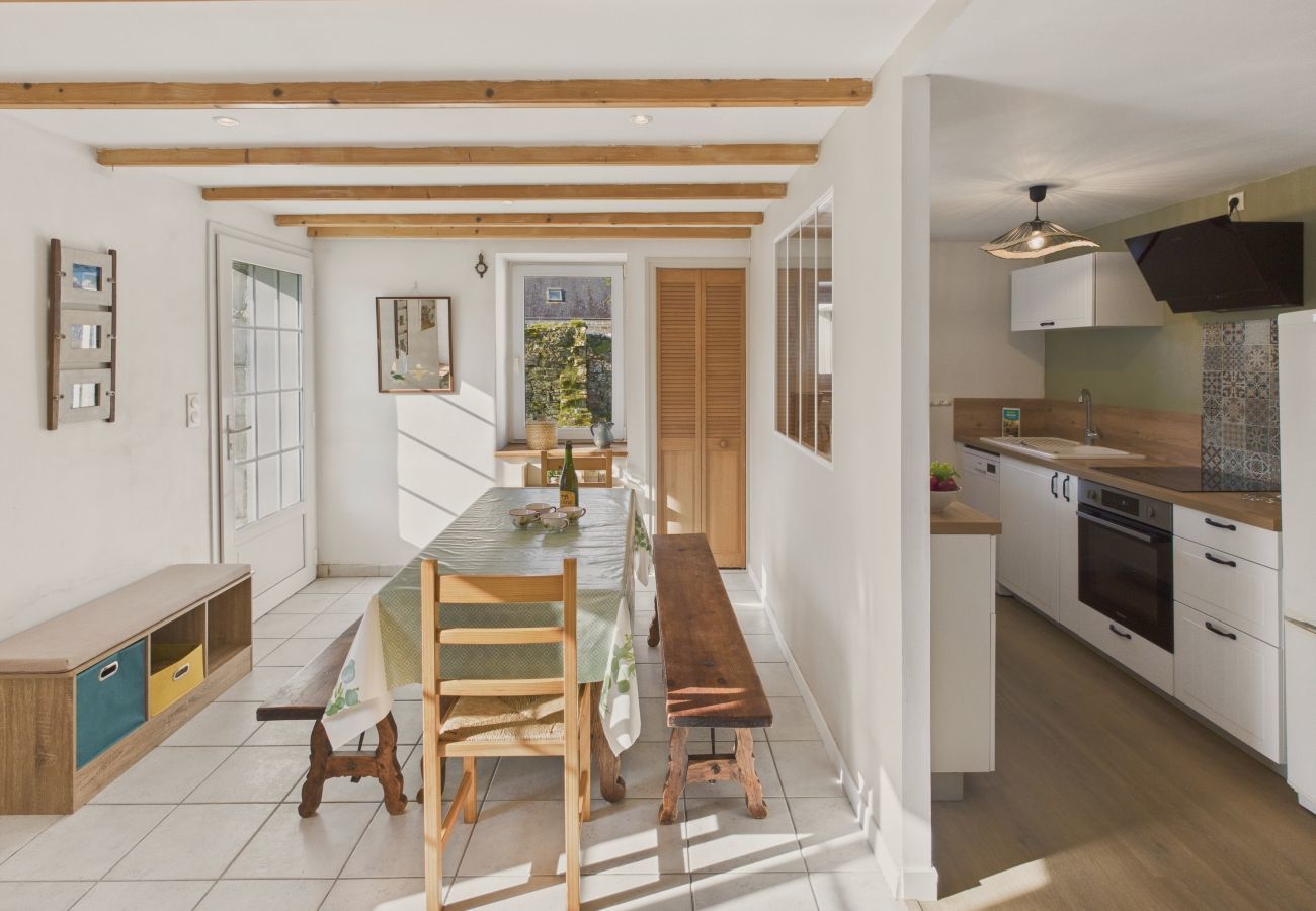 Maison à Saint-Jean-Trolimon - Agréable maison avec grand jardin pour 4