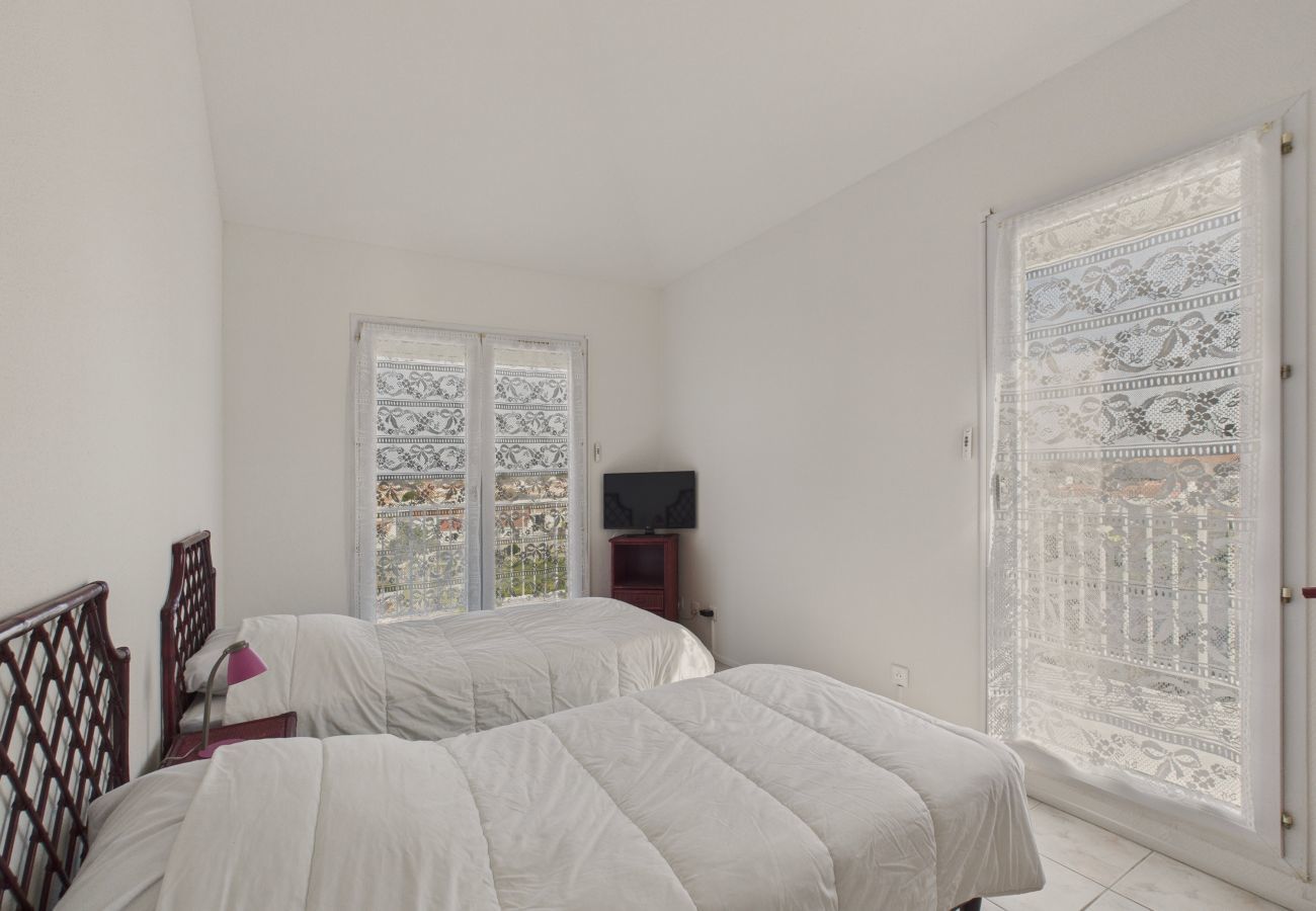Appartement à Saint-Hilaire-de-Riez - Vue imprenable sur l'océan pour 4 personnes