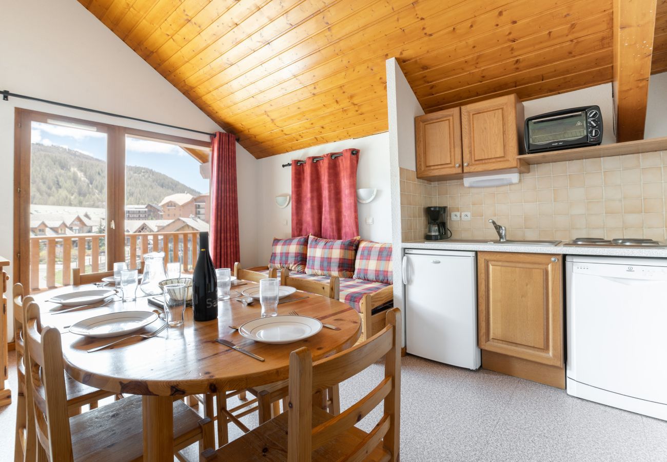 Appartement à Le Dévoluy - Appartement vue sur les pistes, pour 8 