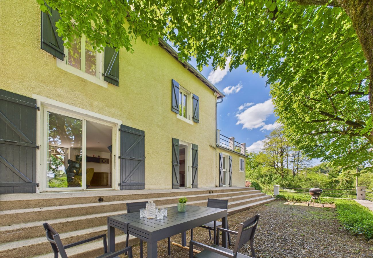 Maison à Terrasson-Lavilledieu - Grand jardin et terrasse pour 7 personnes