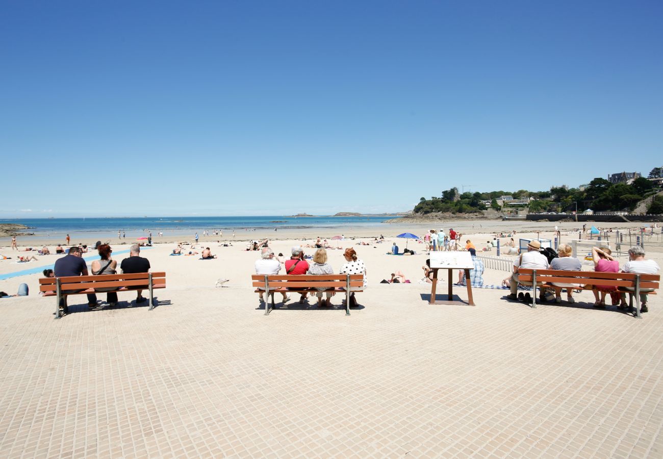 Maison à Dinard - 300 m de la plage, terrasse, superbe maison pour 4