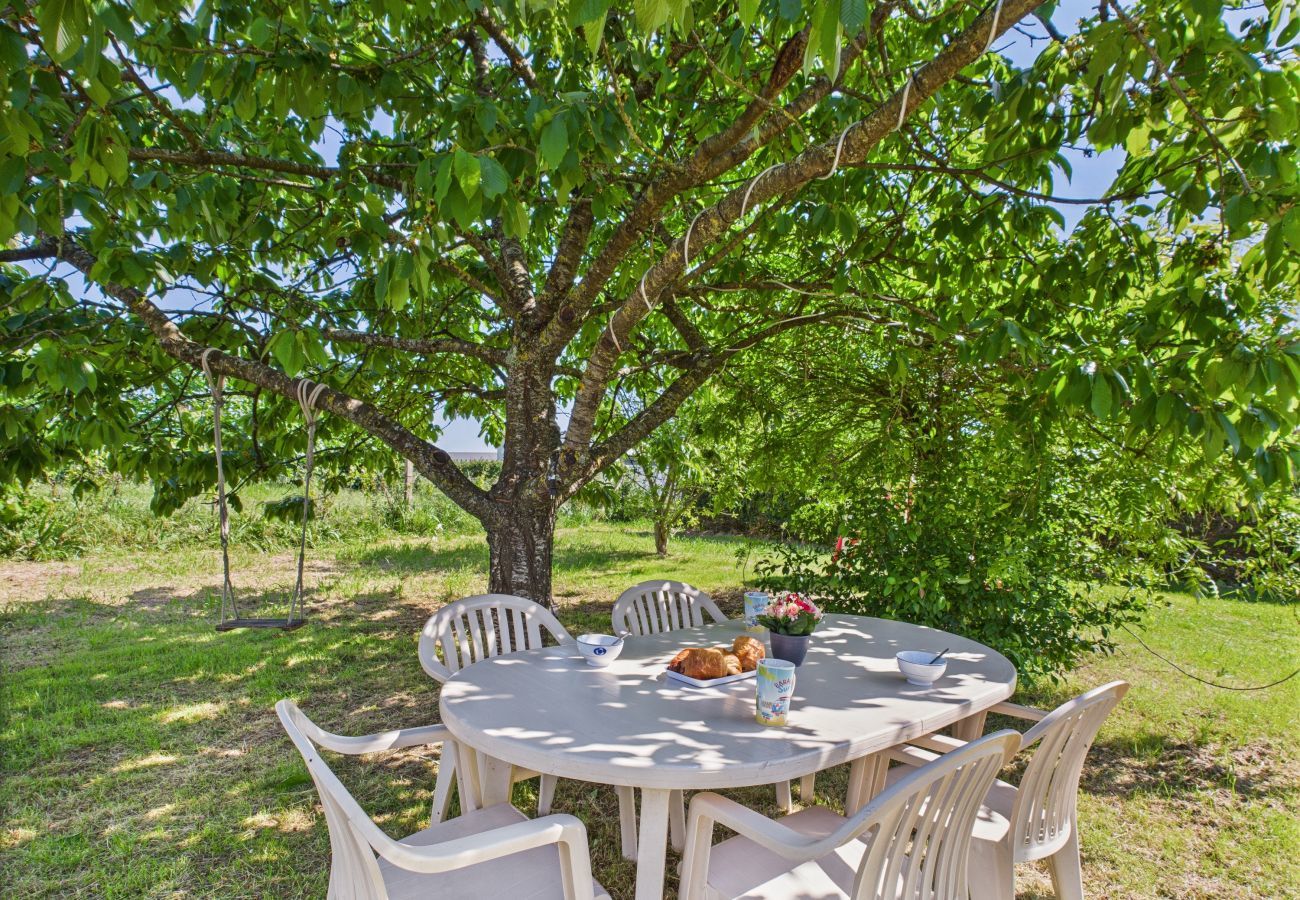 Maison à Le Bernard - Maison pour 2 adultes et 2 enfants avec jardin 