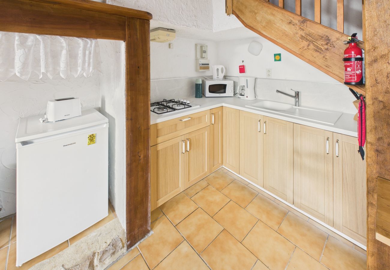 Maison à Montignac - Gîte mitoyen -  piscine commune - 4 personnes