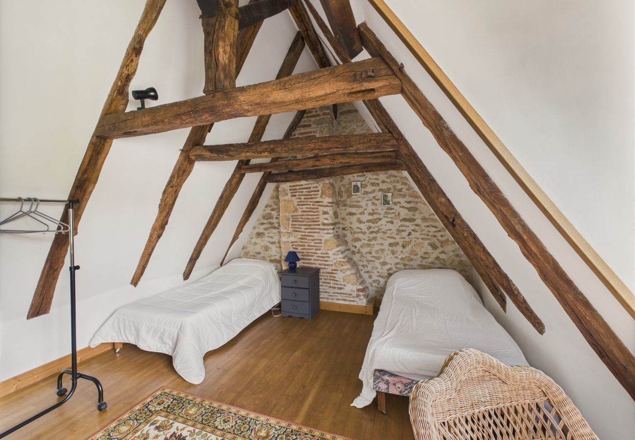 Maison à Montignac - Piscine et domaine arboré partagés - maison pour 4