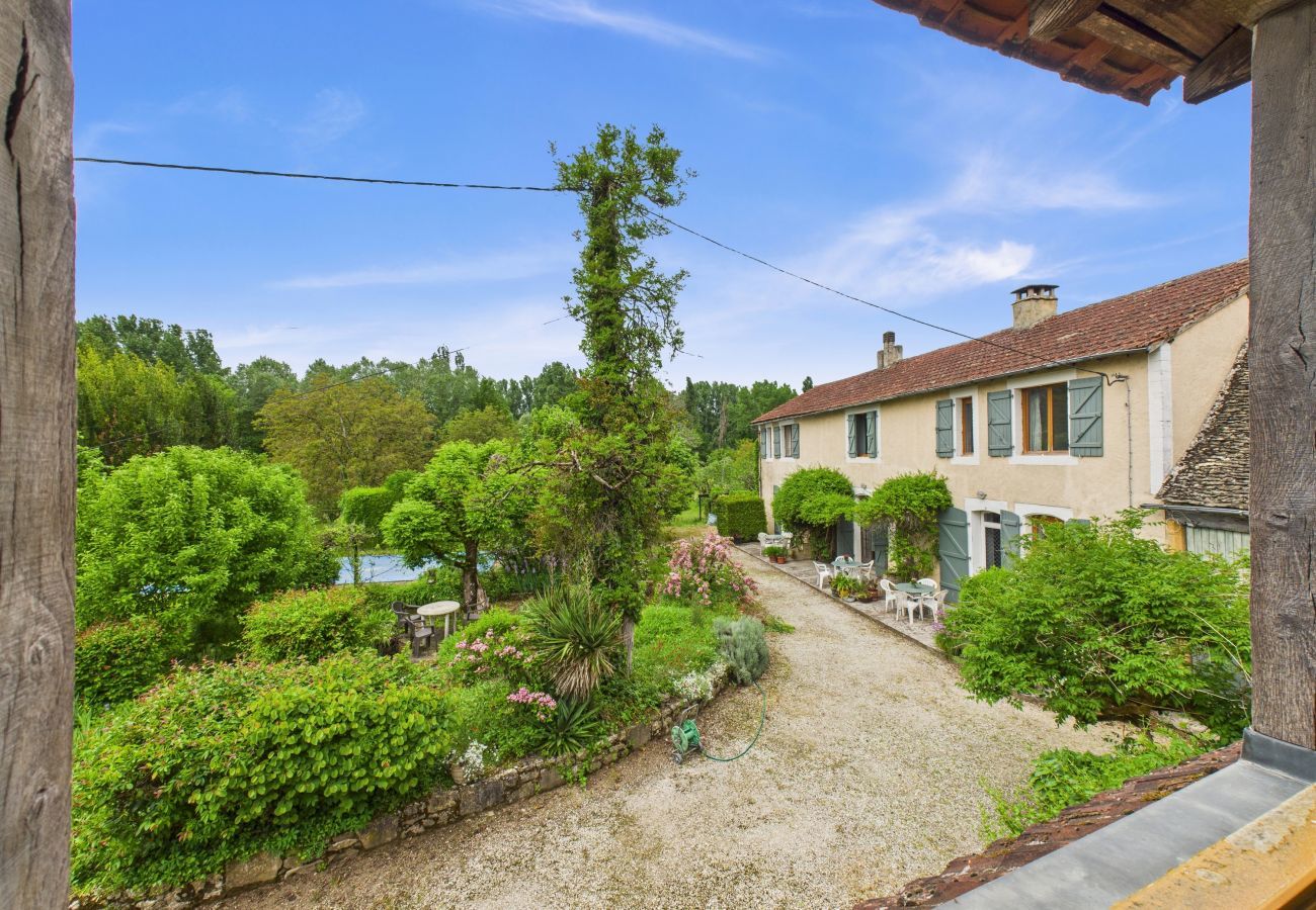 Maison à Montignac - Piscine et domaine arboré partagés - maison pour 4