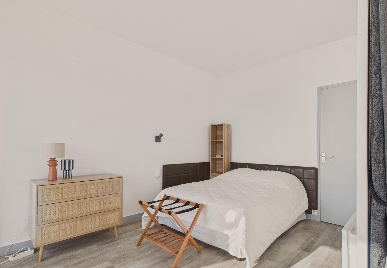 Appartement à Le Pouliguen - Balcon face à l'océan pour 4 - accès direct plage