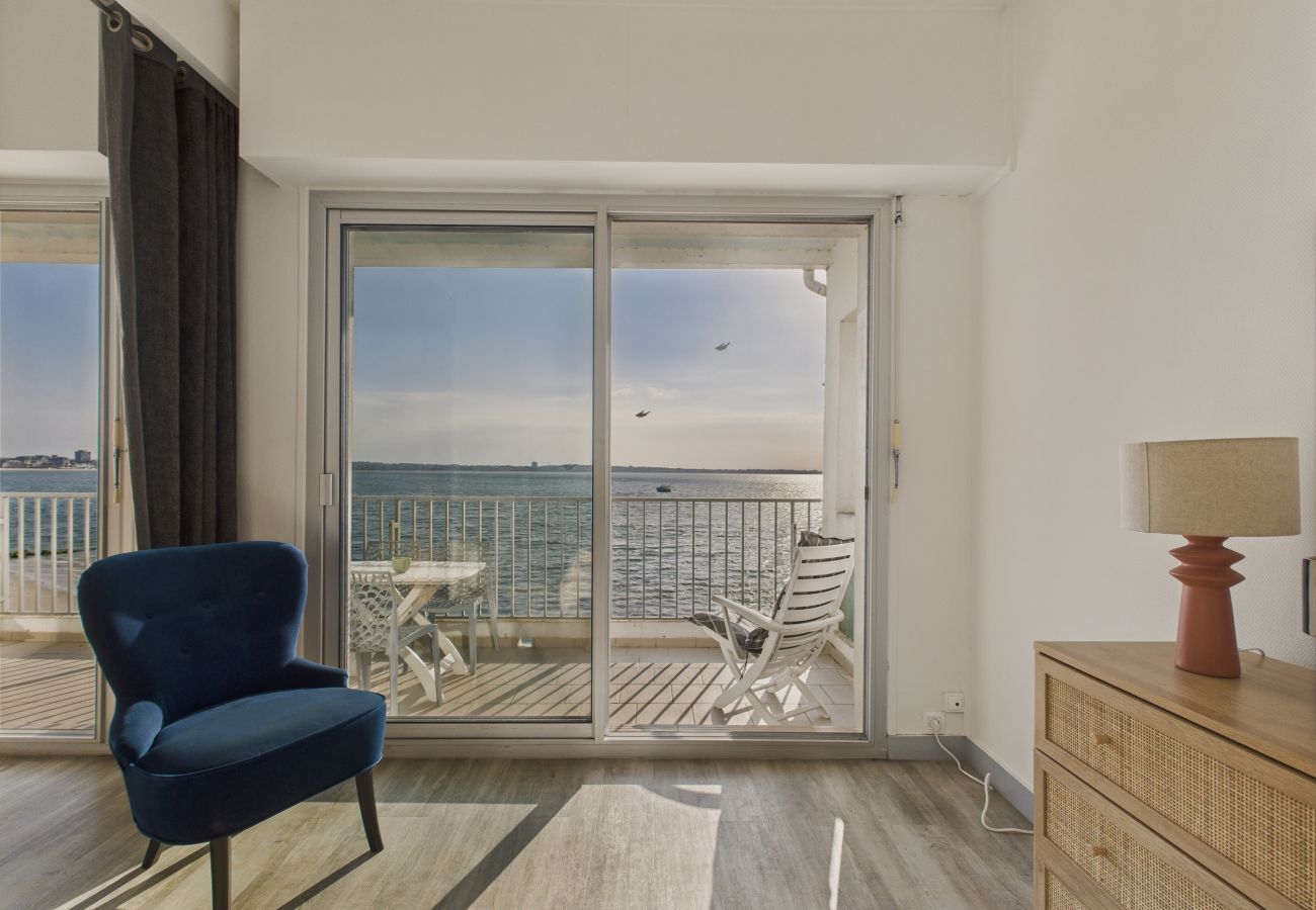 Appartement à Le Pouliguen - Balcon face à l'océan pour 4 - accès direct plage