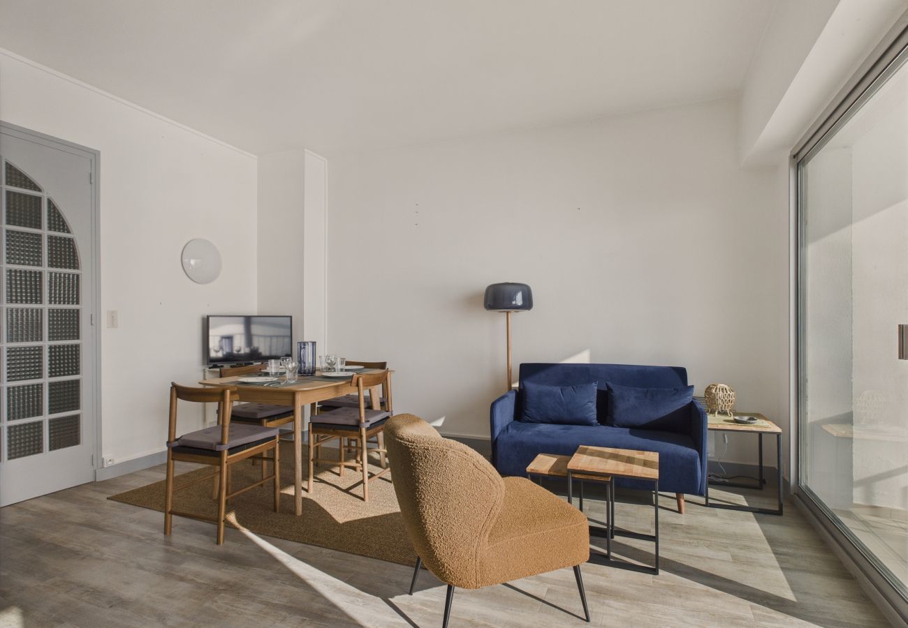 Appartement à Le Pouliguen - Balcon face à l'océan pour 4 - accès direct plage