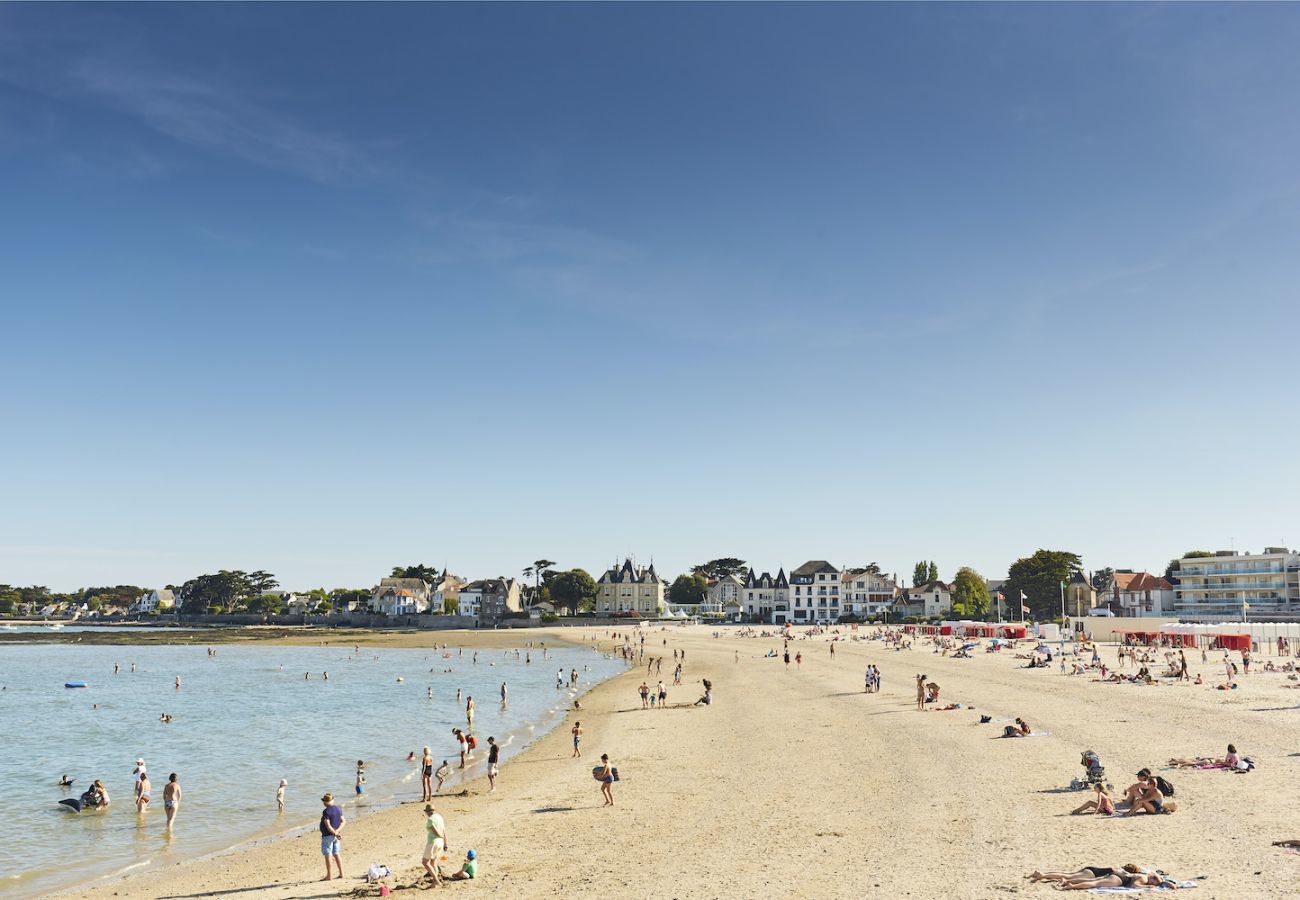Appartement à Le Pouliguen - Balcon face à l'océan pour 4 - accès direct plage