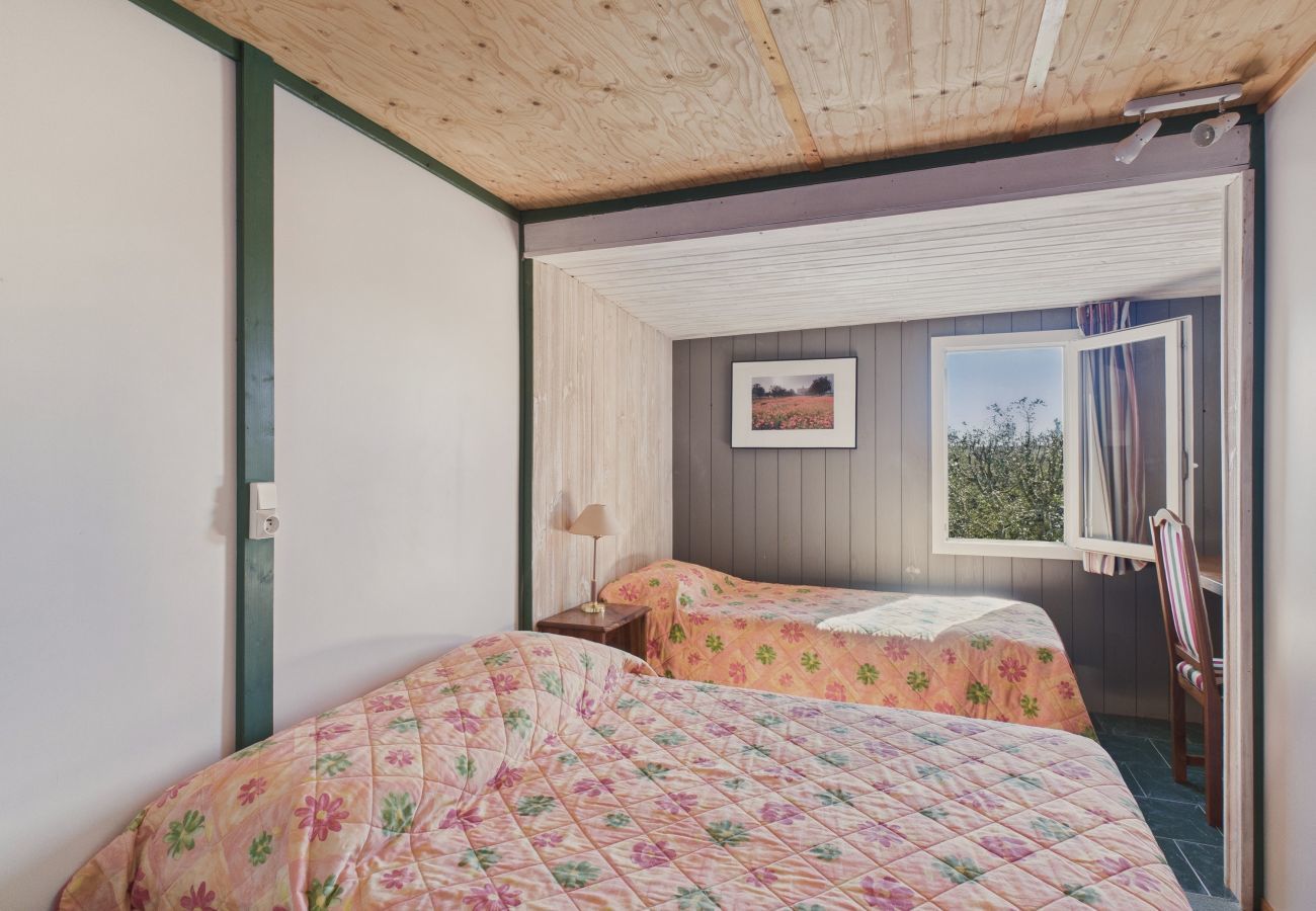 Chalet à Salignac-Eyvigues - Gîte La Brousse 1 - piscine - pour 5 avec jardin 