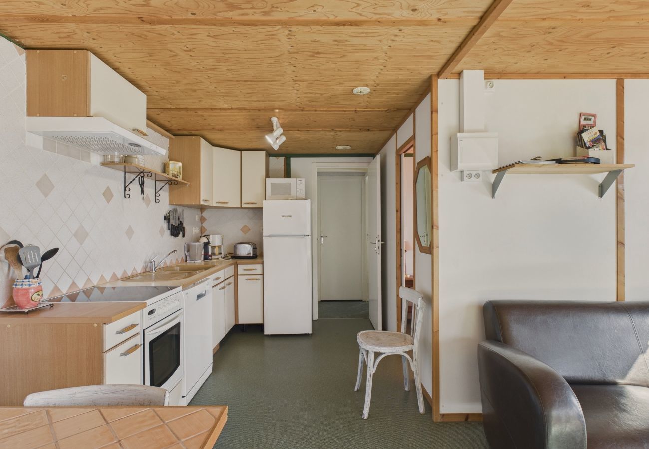 Chalet à Salignac-Eyvigues - Gîte La Brousse 1 - piscine - pour 5 avec jardin 