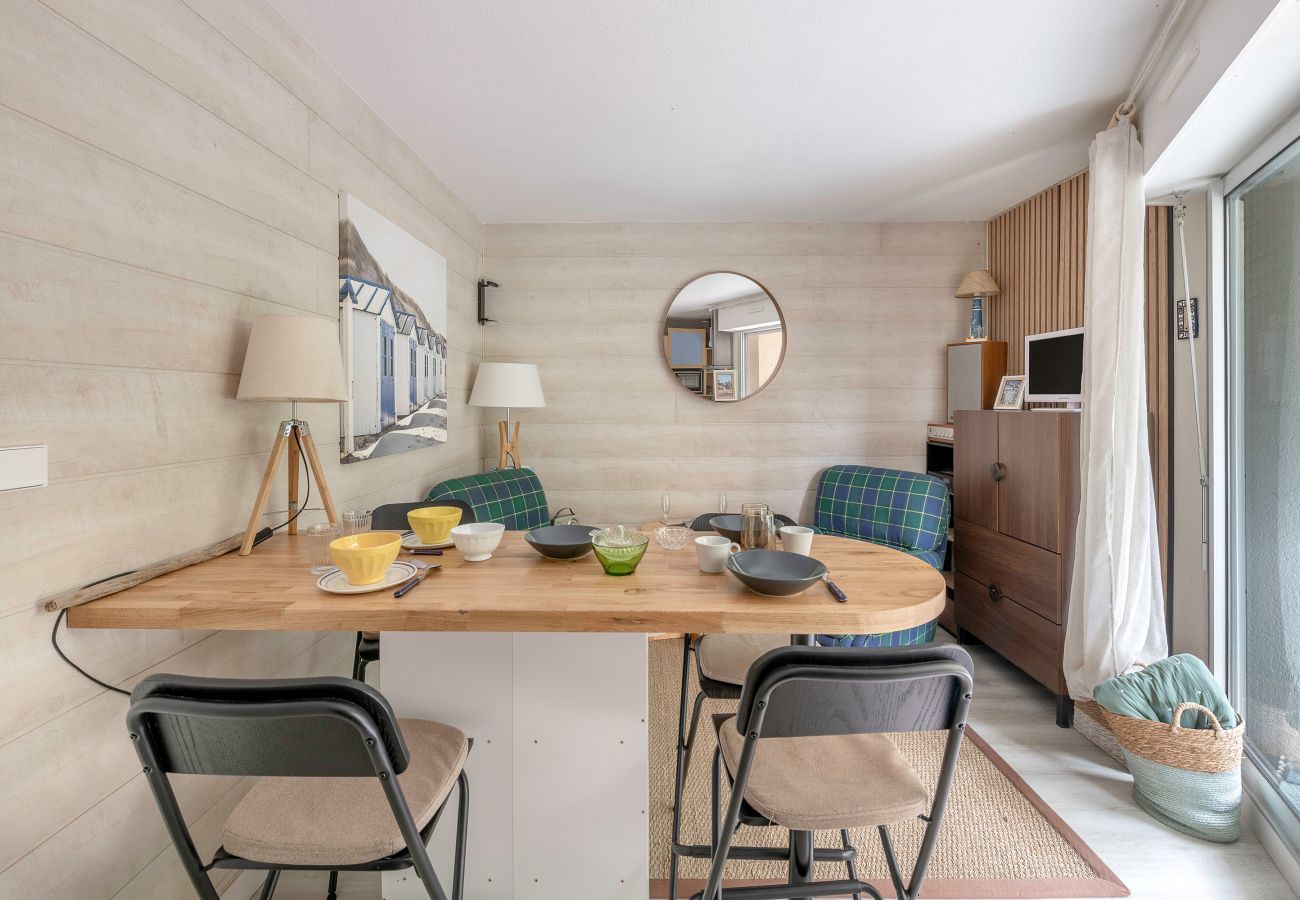 Appartement à Pornic - Appart à 100m de la plage- piscine pour 4
