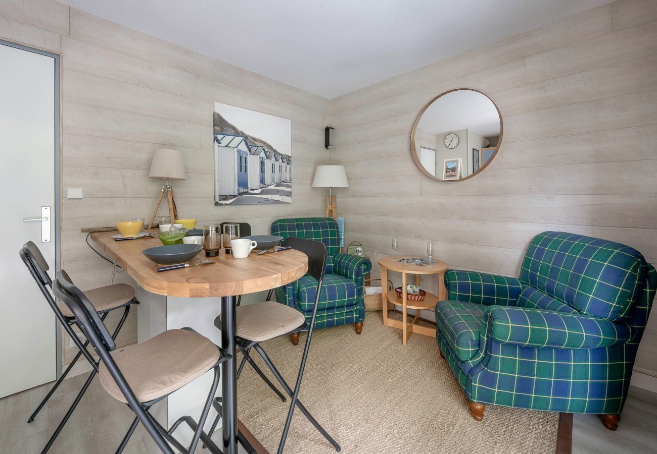 Appartement à Pornic - Appart à 100m de la plage- piscine pour 4