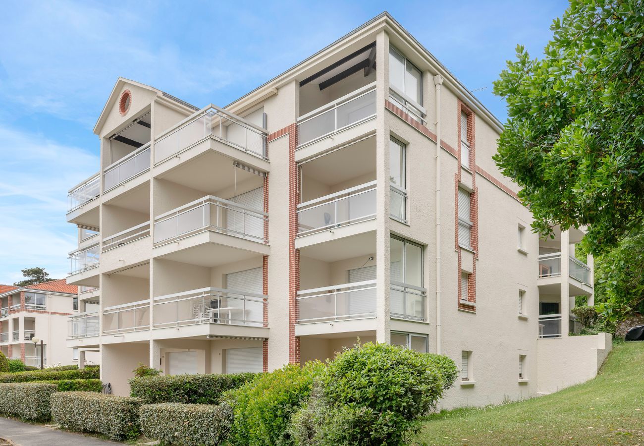 Appartement à Pornic - Appart à 100m de la plage- piscine pour 4