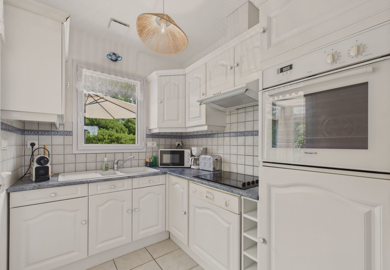 Maison à Saint-Vincent-sur-Jard - Jolie maison pour 4 personnes avec jardin 