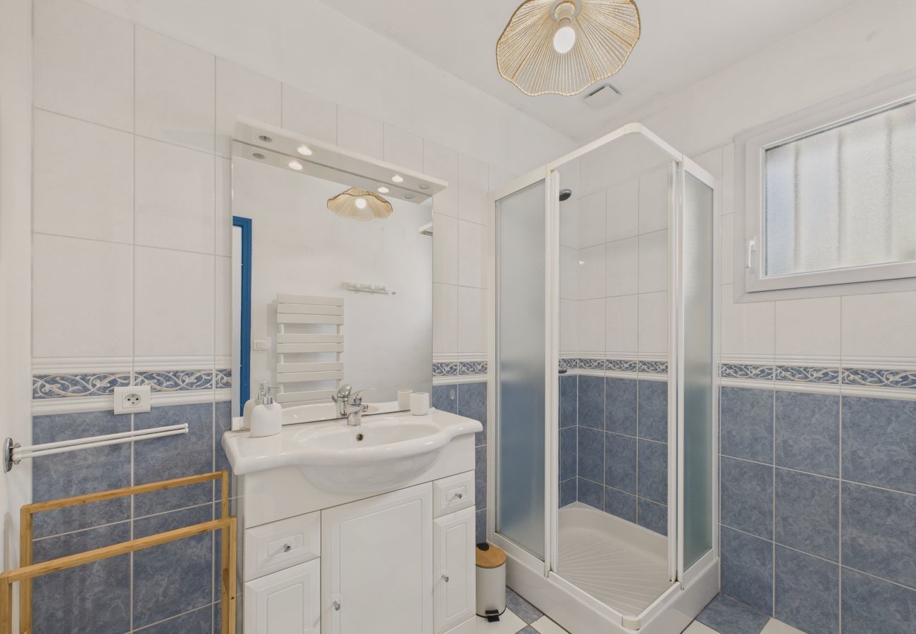 Maison à Saint-Vincent-sur-Jard - Jolie maison pour 4 personnes avec jardin 
