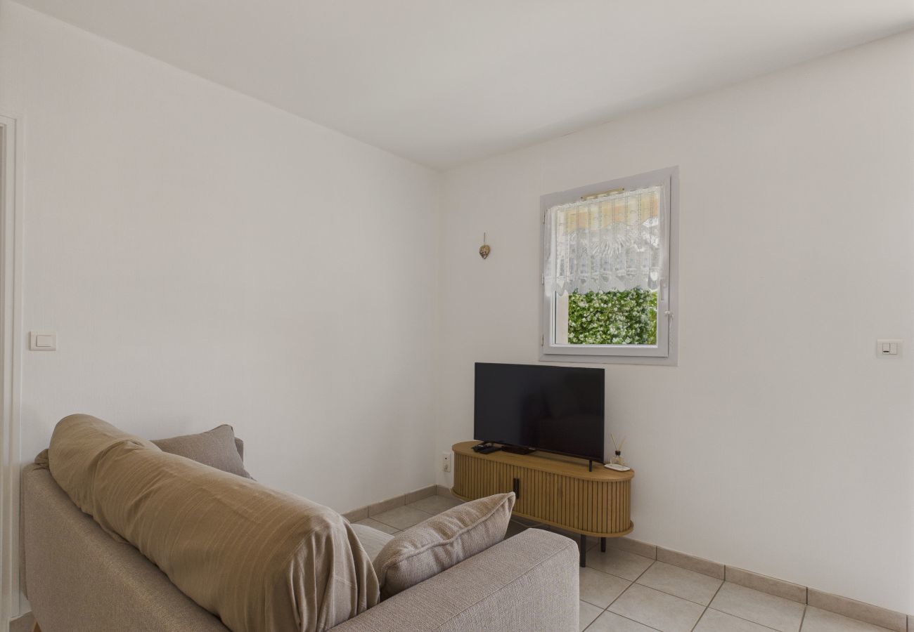 Maison à Saint-Vincent-sur-Jard - Jolie maison pour 4 personnes avec jardin 