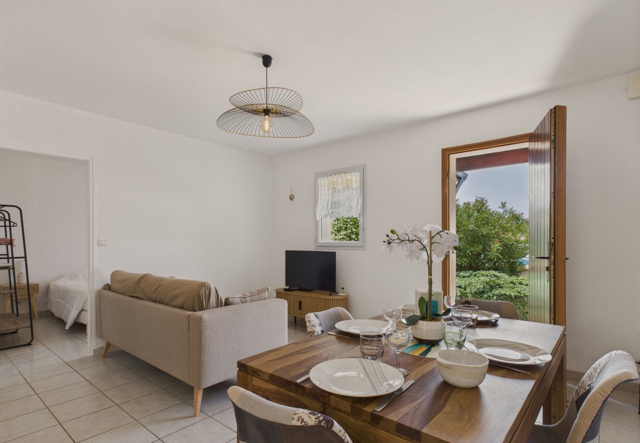 Maison à Saint-Vincent-sur-Jard - Jolie maison pour 4 personnes avec jardin 