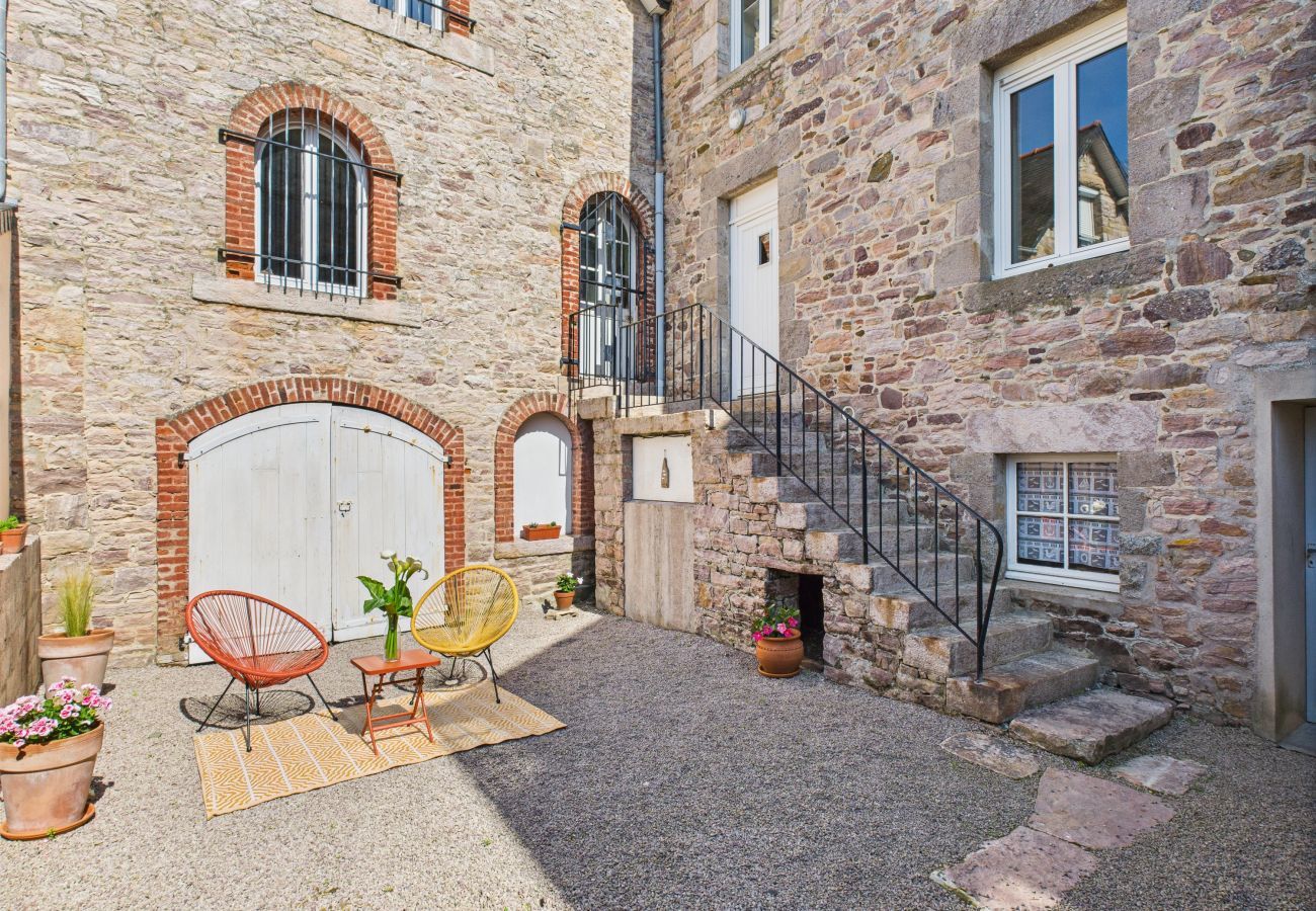 Maison à Erquy - Maison pour 6 adultes et 1 enfant - centre d'Erquy