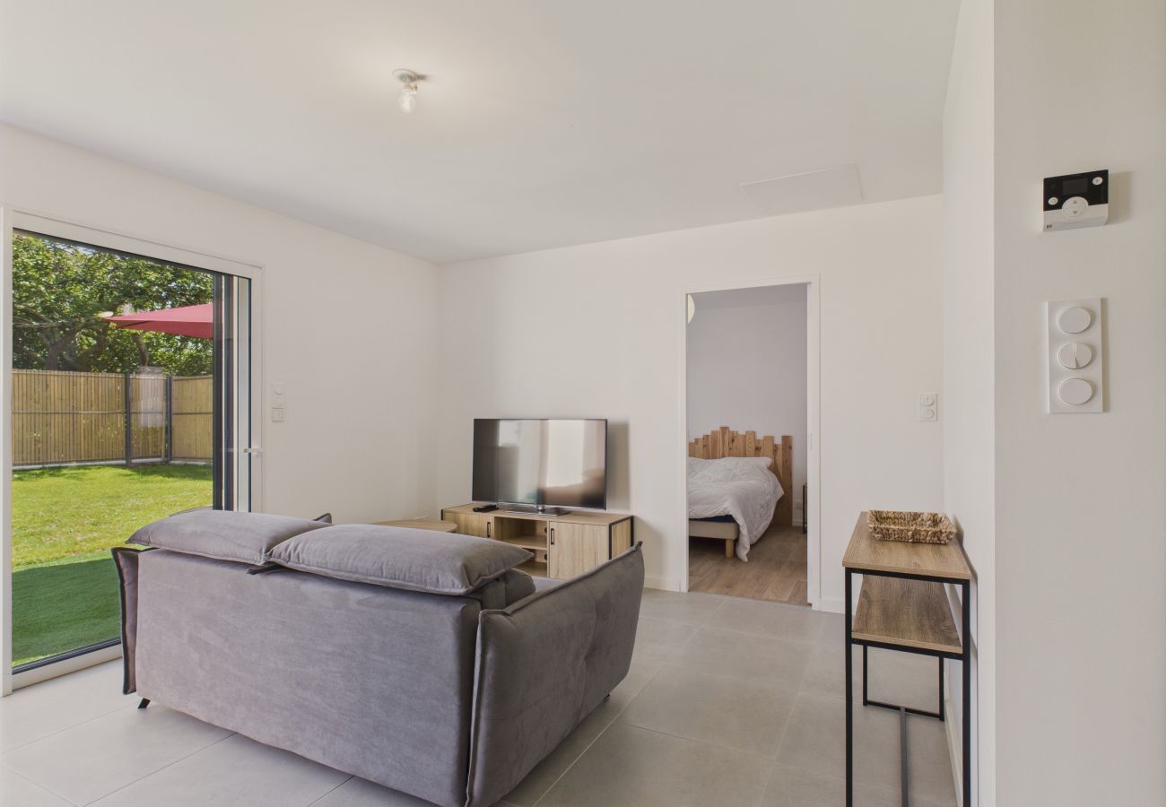 Maison à Le Tour-du-Parc - Jardin clos - Maison neuve de plain-pied pour 4 