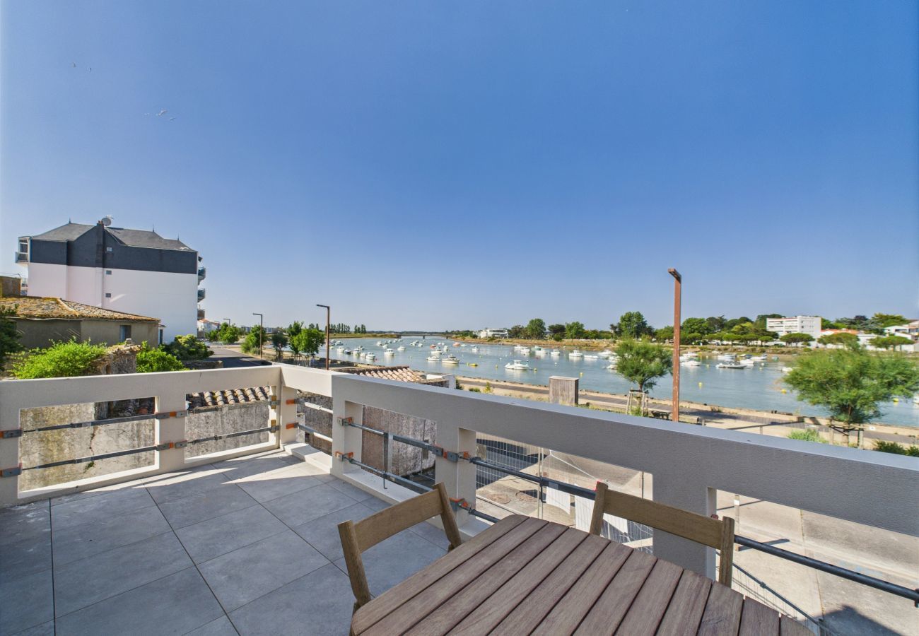 Appartement à Saint-Gilles-Croix-de-Vie - Vue rivière - Bel appartement avec balcon pour 8