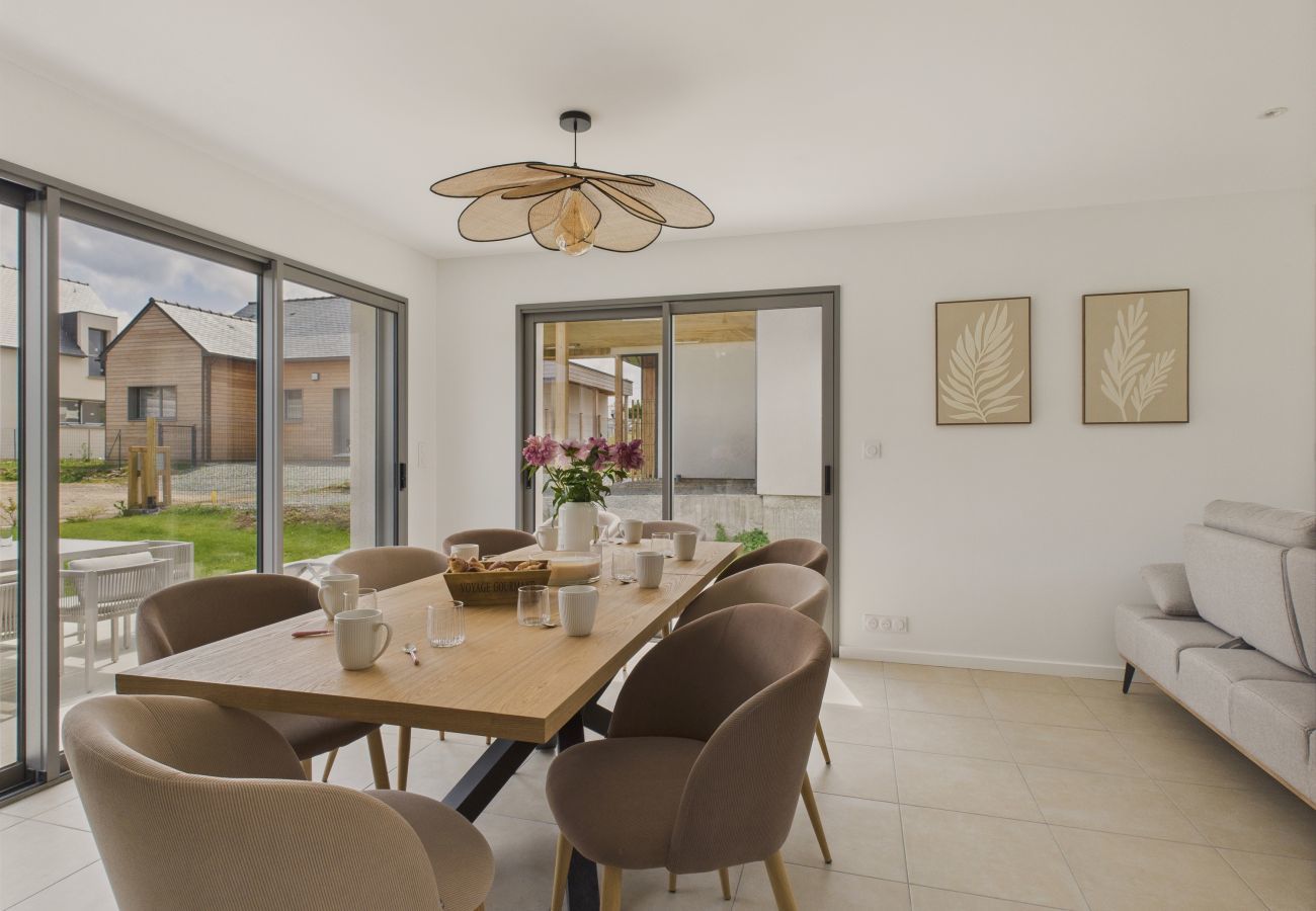 Maison à Erquy - Jolie maison familiale pour 8 avec jardin