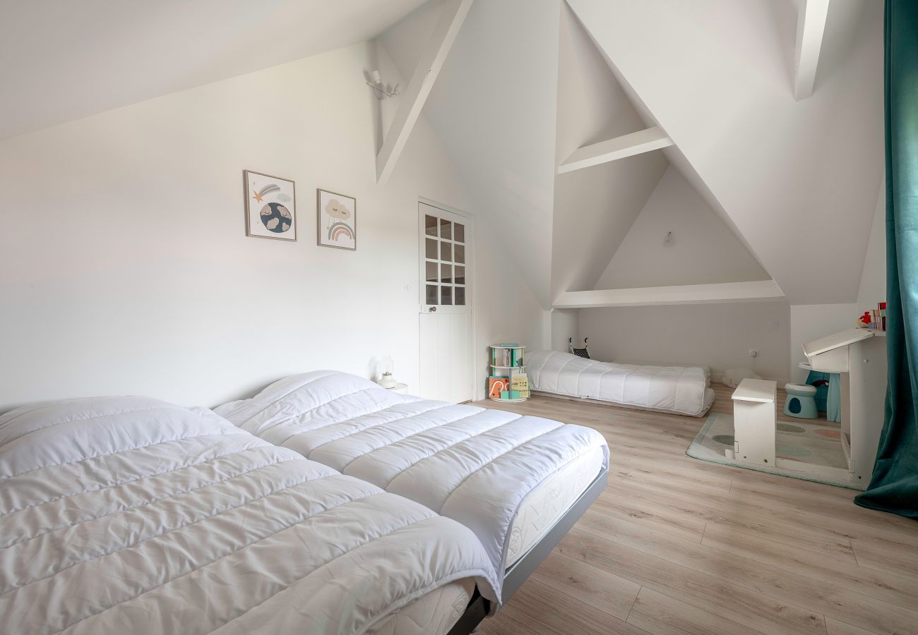 Villa à Saint-Michel-Chef-Chef - Villa de charme à 250m de la plage pour 14
