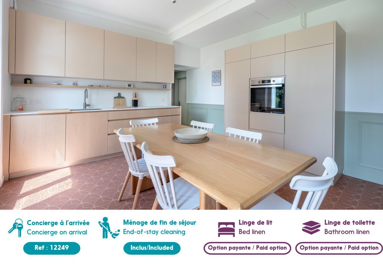 Villa à Saint-Michel-Chef-Chef - Villa de charme à 250m de la plage pour 14