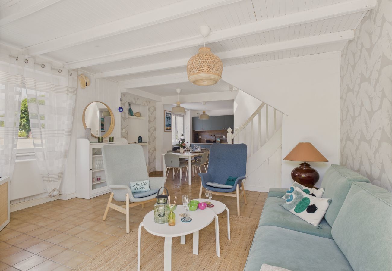 Maison à Fouesnant - Grand jardin et terrasse - 4 adultes et 1 enfant