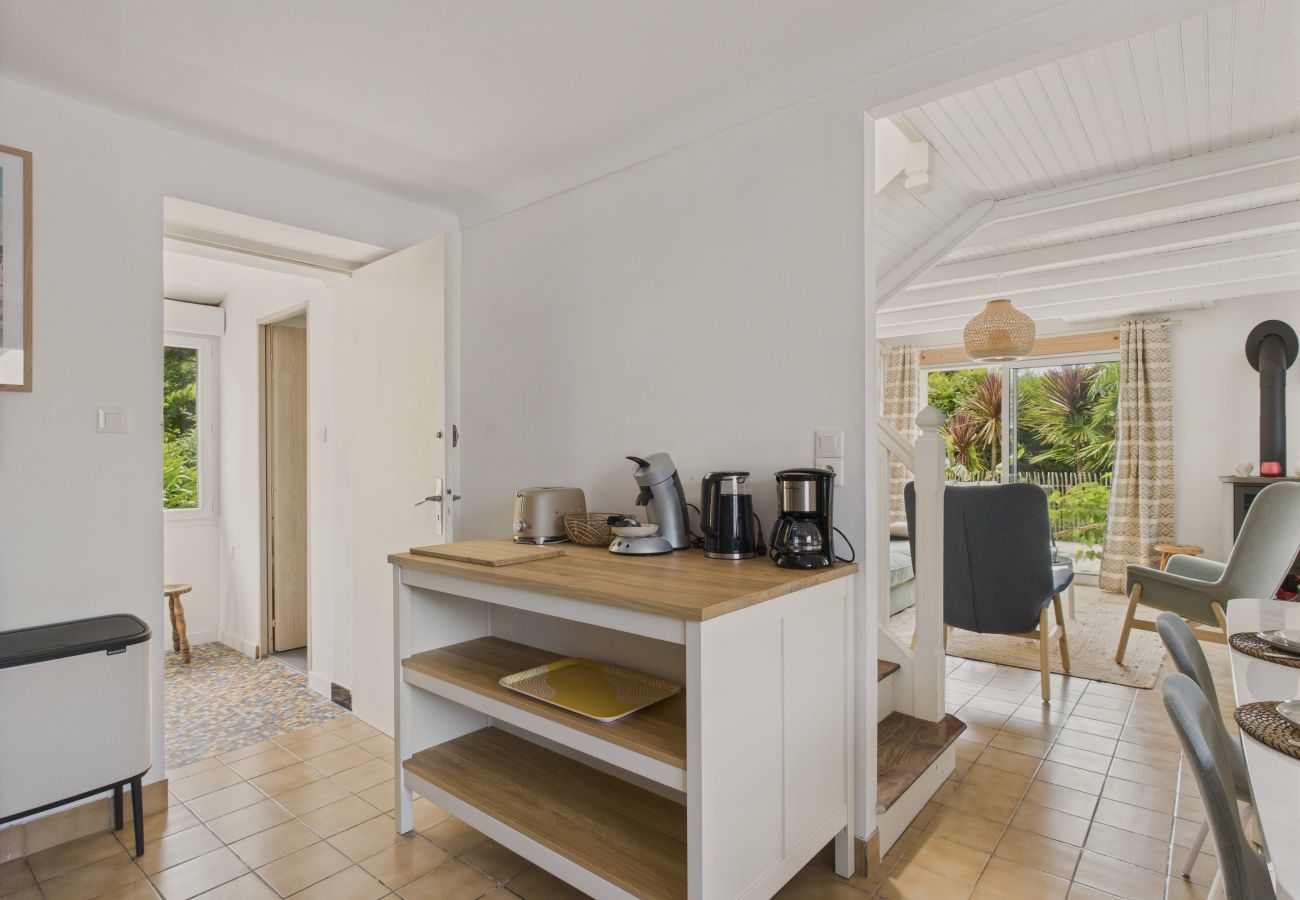 Maison à Fouesnant - Grand jardin et terrasse - 4 adultes et 1 enfant