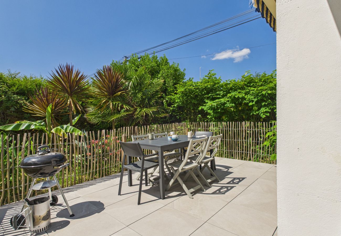 Maison à Fouesnant - Grand jardin et terrasse - 4 adultes et 1 enfant