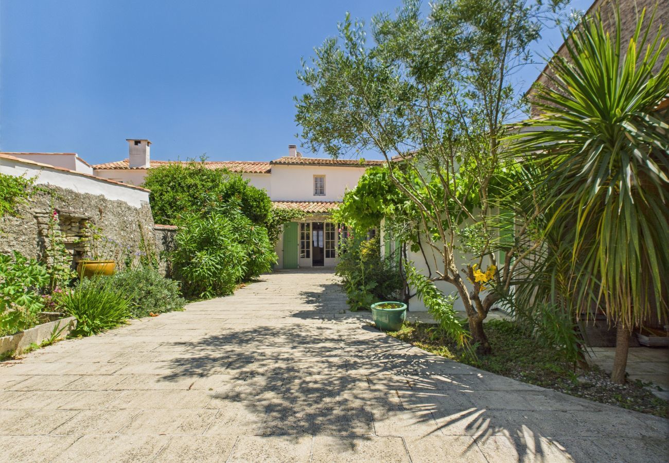 Maison à Saint-Clément-des-Baleines - 400 m de la plage, jardin, maison pour 8