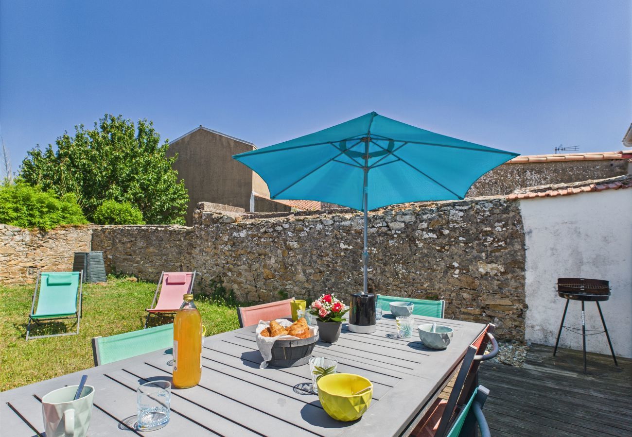 Maison à Les Sables-d´Olonne - Maison avec studio dans le jardin pour 6 personnes