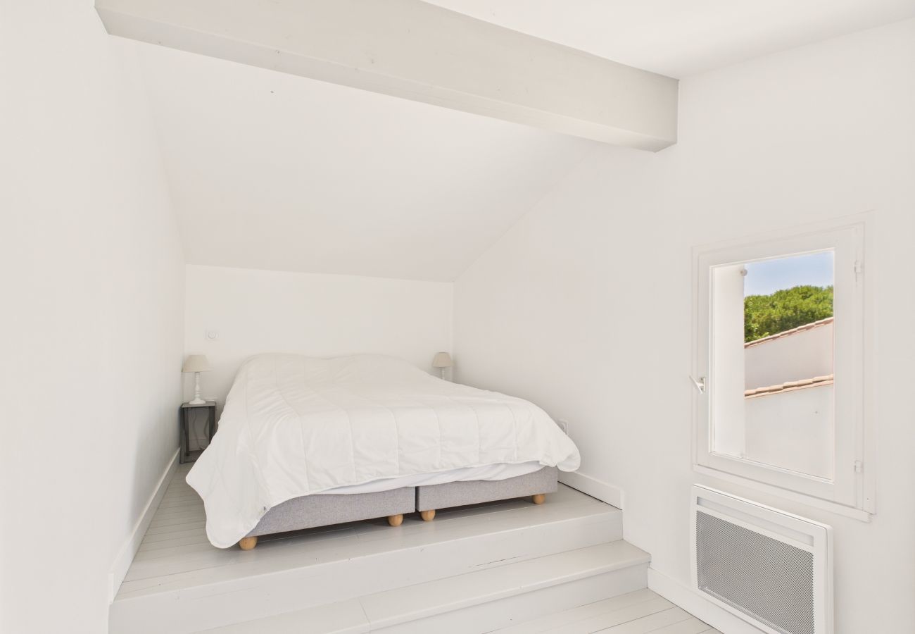 Maison à Saint-Clément-des-Baleines - Saint-Clément, 400 m plage, Cœur village