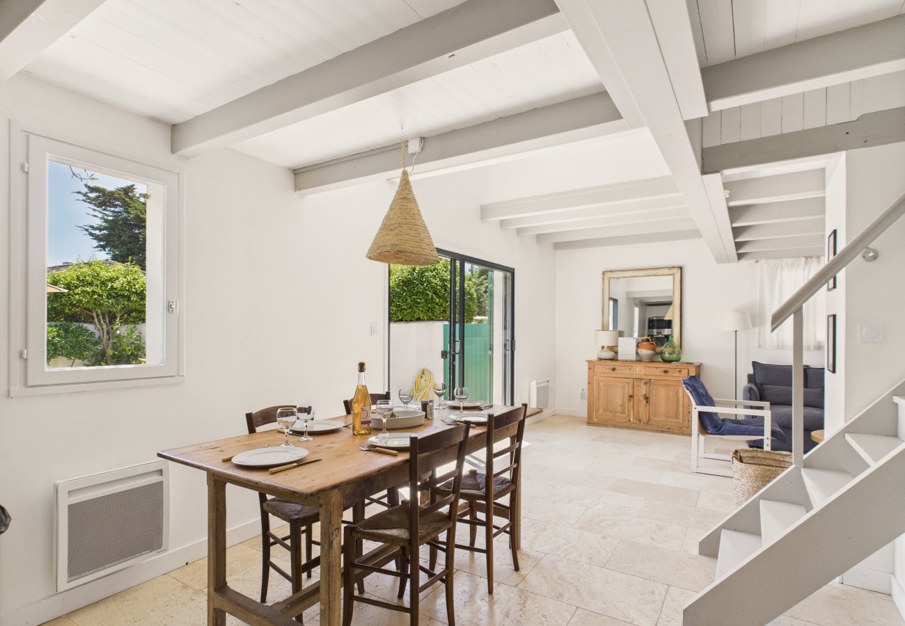 Maison à Saint-Clément-des-Baleines - Saint-Clément, 400 m plage, Cœur village