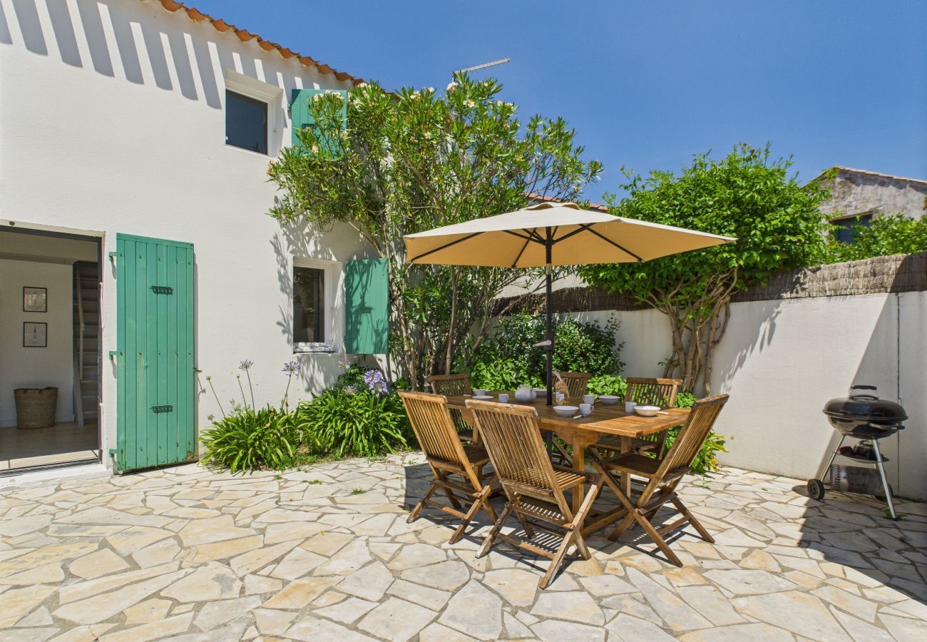 Maison à Saint-Clément-des-Baleines - Saint-Clément, 400 m plage, Cœur village