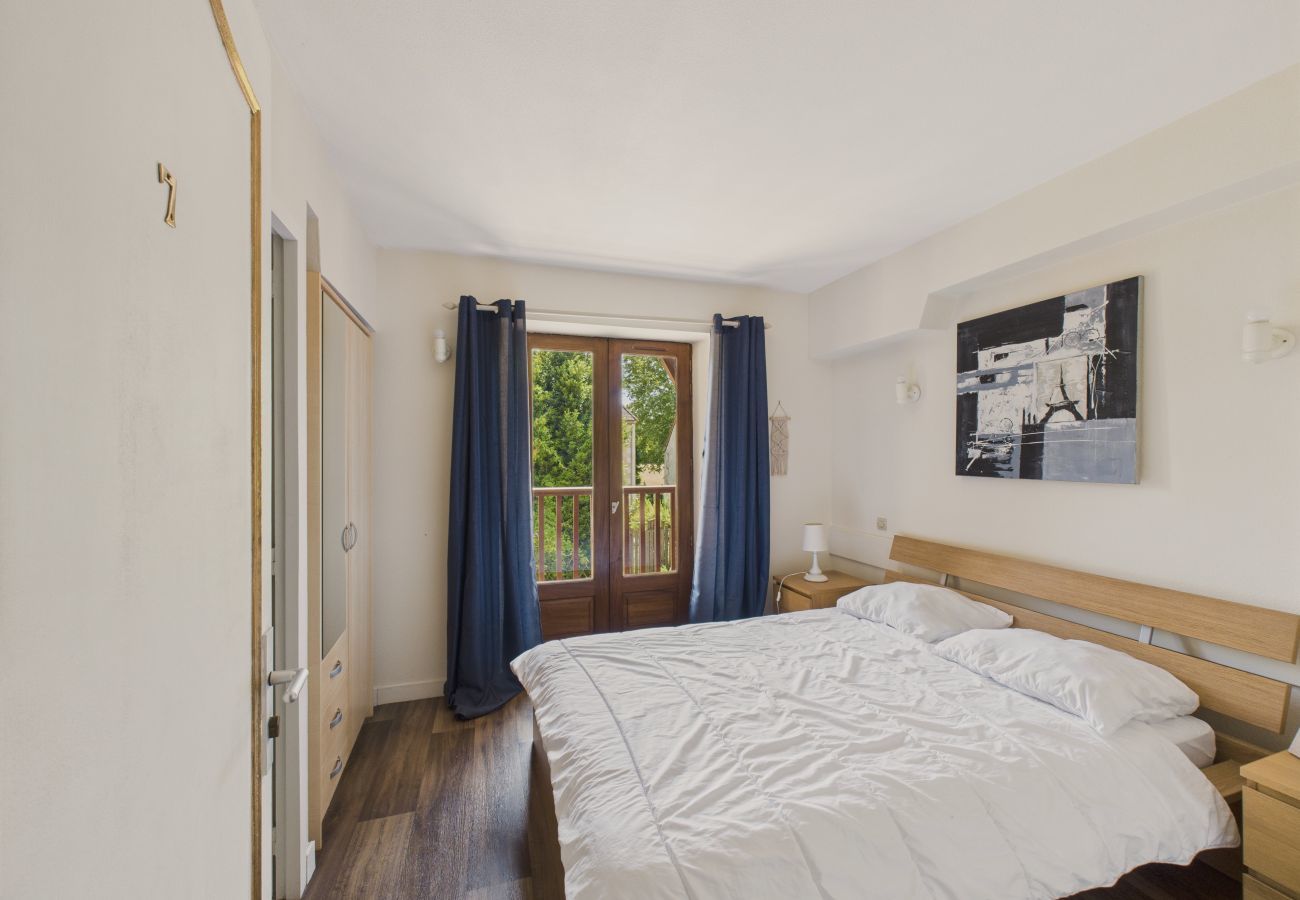 Maison à Peyzac-le-Moustier - Piscine privée - jolie maison 10 adultes 2 enfants