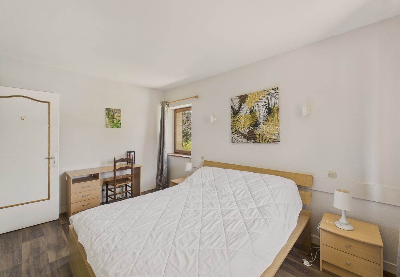 Maison à Peyzac-le-Moustier - Piscine privée - jolie maison 10 adultes 2 enfants