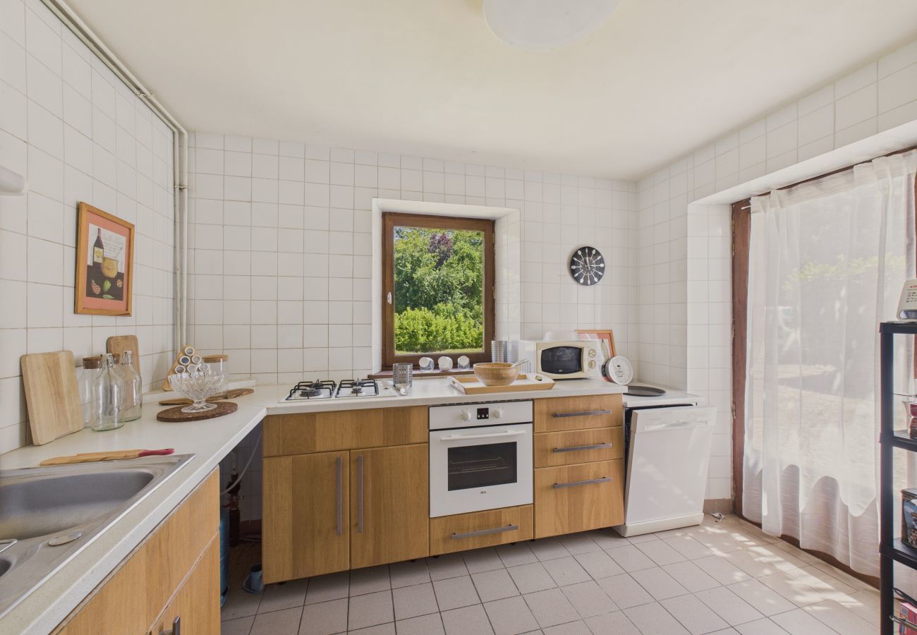 Maison à Peyzac-le-Moustier - Piscine privée - jolie maison 10 adultes 2 enfants