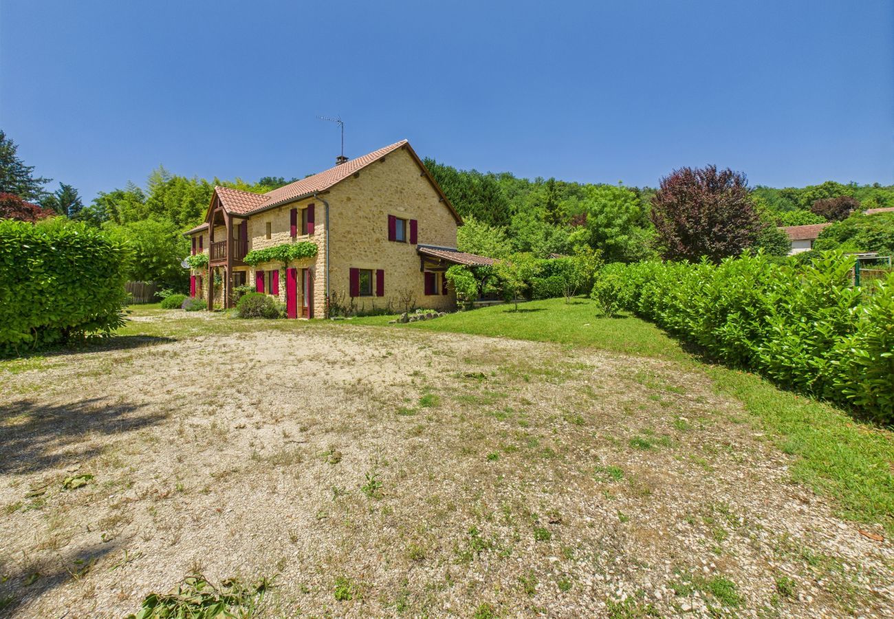 Maison à Peyzac-le-Moustier - Piscine privée - jolie maison 10 adultes 2 enfants