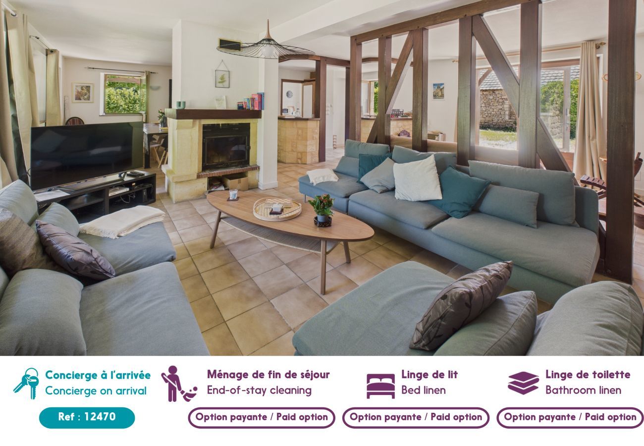 Maison à Peyzac-le-Moustier - Piscine privée - jolie maison 10 adultes 2 enfants