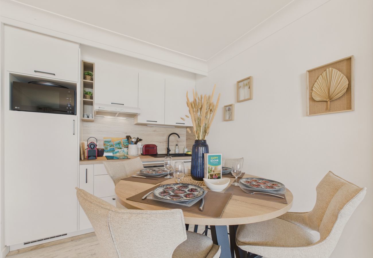 Studio à Les Sables-d´Olonne - Vue mer, joli studio pour 4 à 40m de la plage 