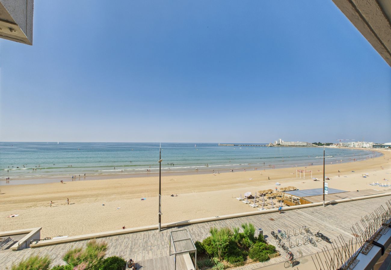 Studio à Les Sables-d´Olonne - Vue mer, joli studio pour 4 à 40m de la plage 