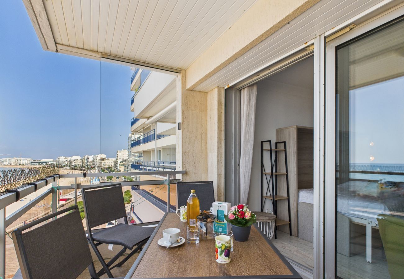 Studio à Les Sables-d´Olonne - Vue mer, joli studio pour 4 à 40m de la plage 