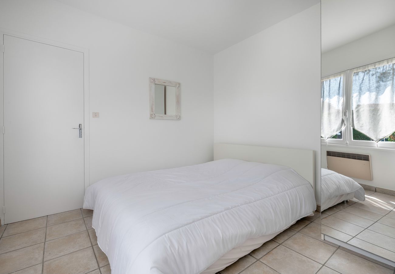 Maison à Saint-Michel-Chef-Chef - 600 m de la plage, maison pour 4 adultes 2 enfants