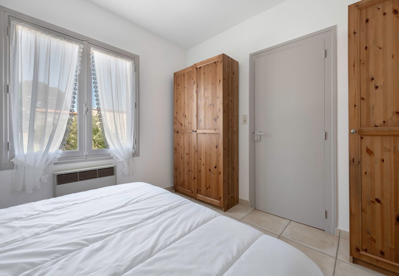 Maison à Saint-Michel-Chef-Chef - 600 m de la plage, maison pour 4 adultes 2 enfants