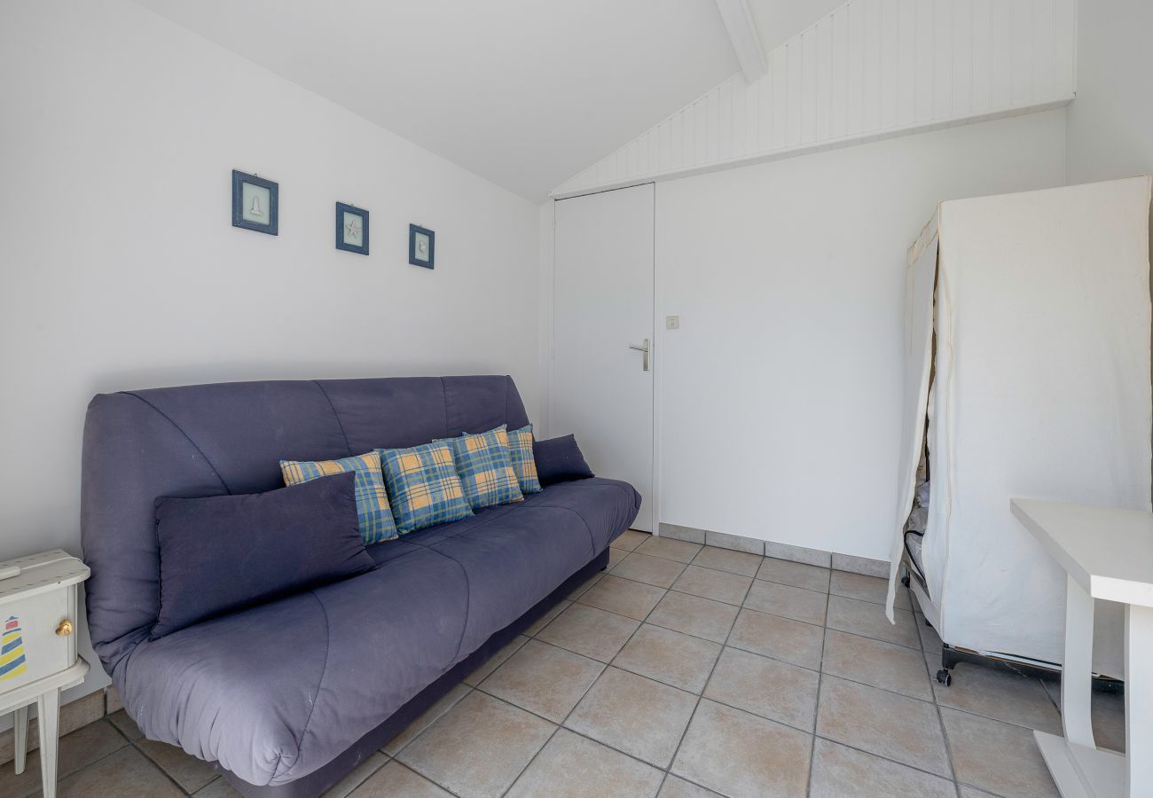 Maison à Saint-Michel-Chef-Chef - 600 m de la plage, maison pour 4 adultes 2 enfants