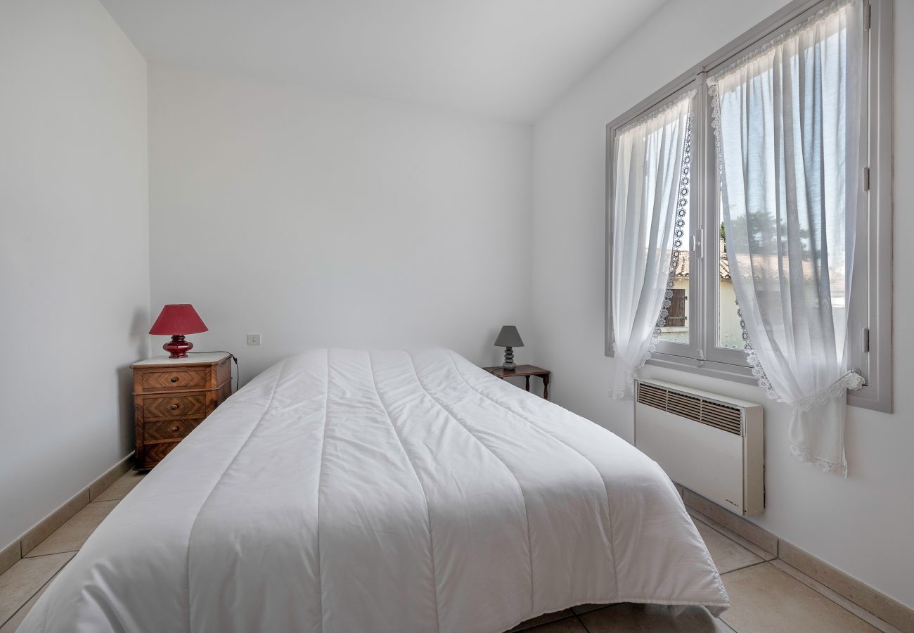 Maison à Saint-Michel-Chef-Chef - 600 m de la plage, maison pour 4 adultes 2 enfants