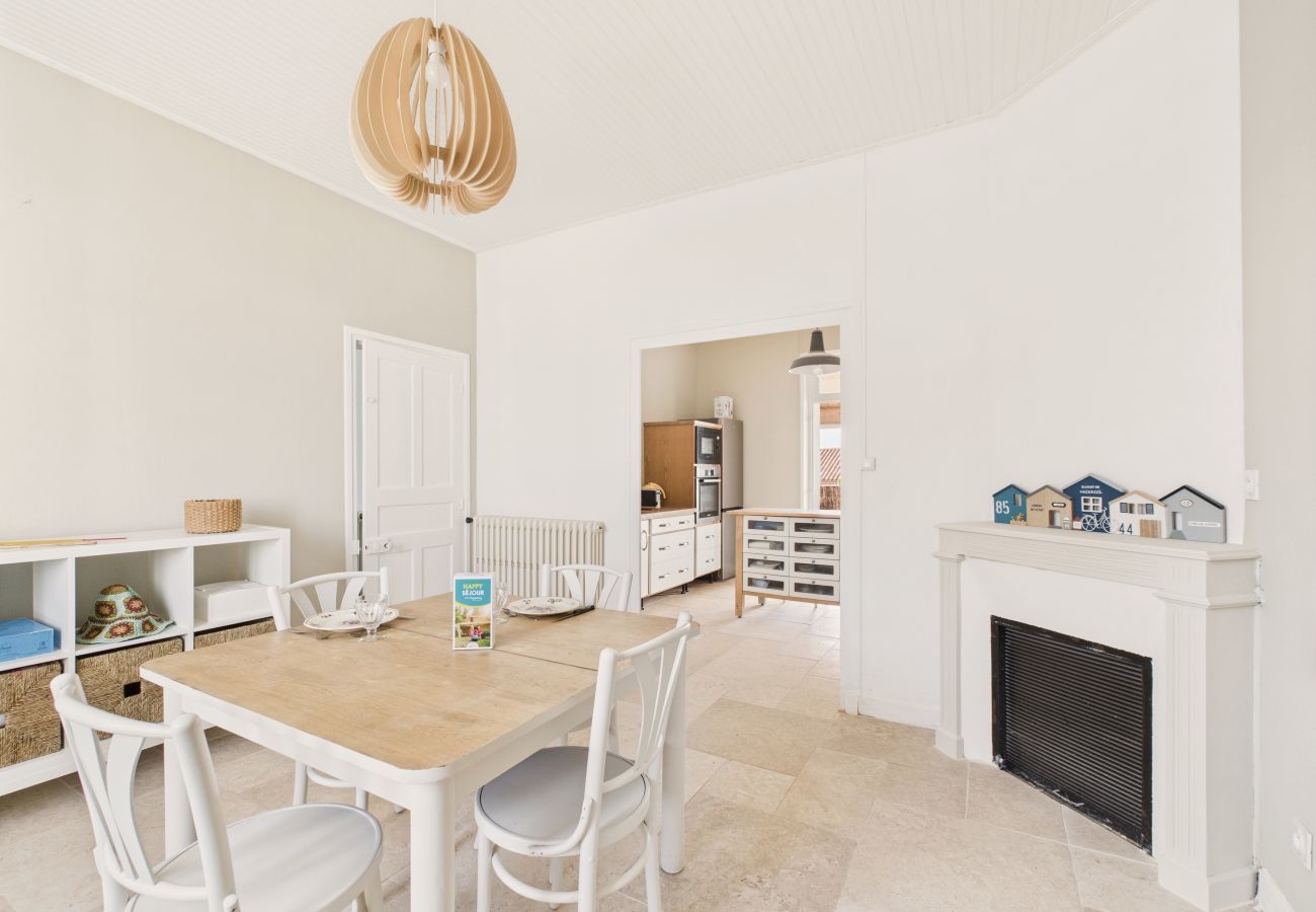 Maison à Saint-Gilles-Croix-de-Vie - Maison pour 6 avec jardin proche du centre